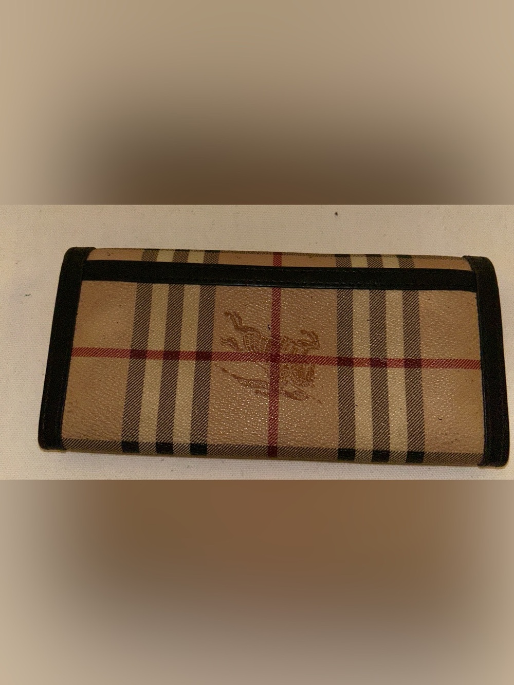 Burberry Beige Plaid Wallet with Black Trim and Gold Accents - Picture 6 of 8